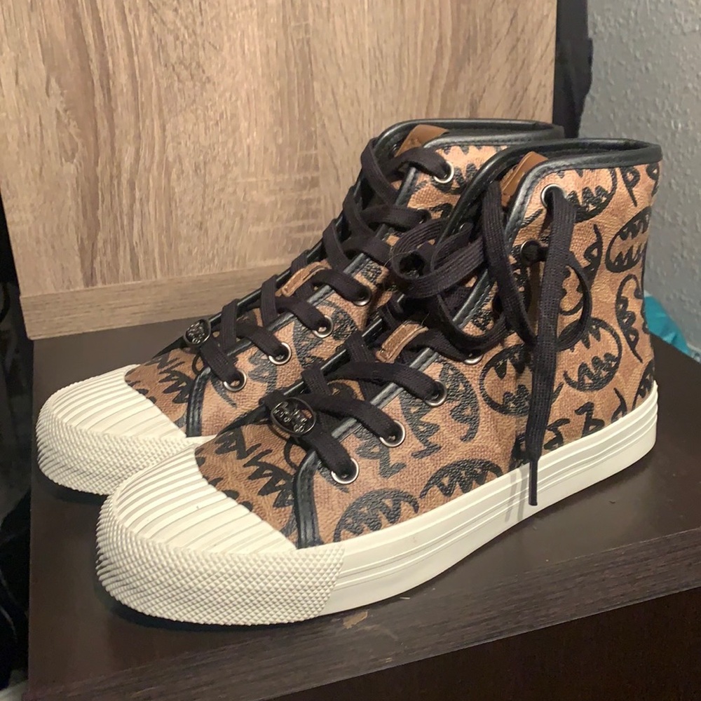COACH HIGH TOP SHOES